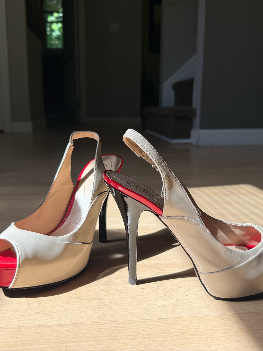 Guess Peep Toe Slingbacks 👠